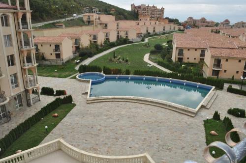 Negresco Apartments