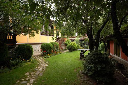 Hostal Encheva Guest House