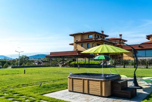 Hotel Villa Em