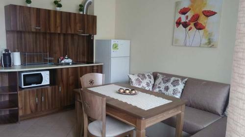 Private Apartment - Sunny House