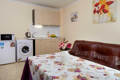 Feniks Apartments
