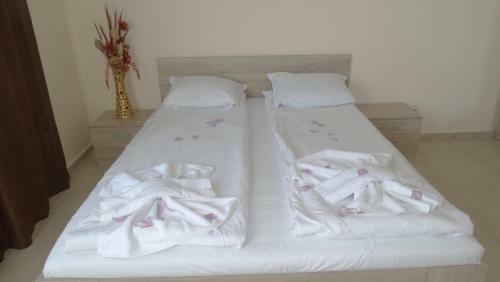 Akrotiria Beach Apart Complex