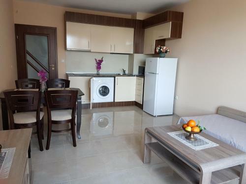 Veleka Apartments
