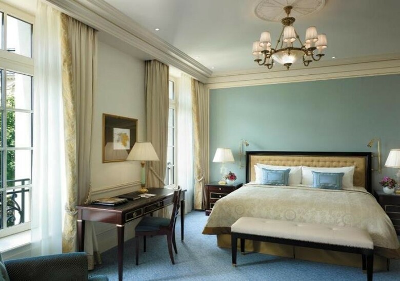 Hotel Shangri La Paris