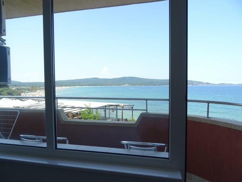 Hostal Dobrevi Guest House