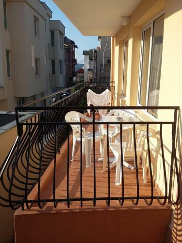Hostal Guest House Adriya