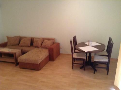 Apartment In Complex Oasis
