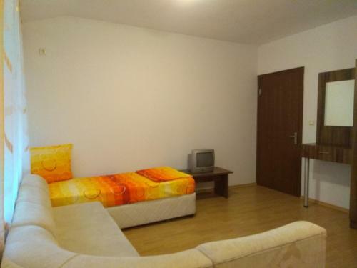Private Apartments In Sunny House Nesebar