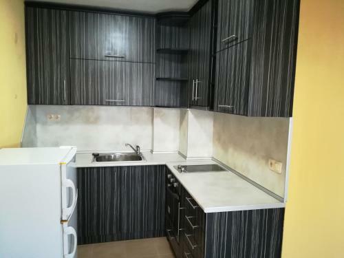 Ideal Center Apartment