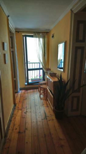 Apartamento 17, Gladstone House