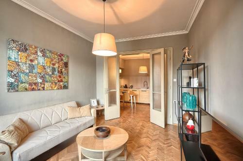 Baratero Opera Apartments