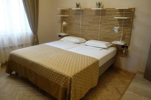 Hostal Sofia Place House
