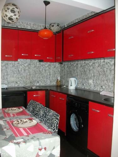 Black&red Apartment