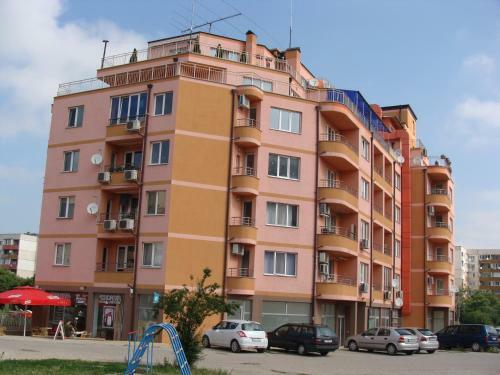 Apartments Georgos