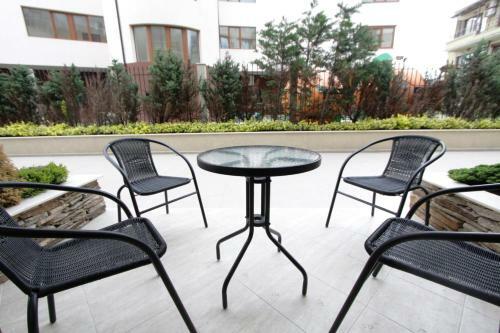 Lucky Apartments In Horizont Complex