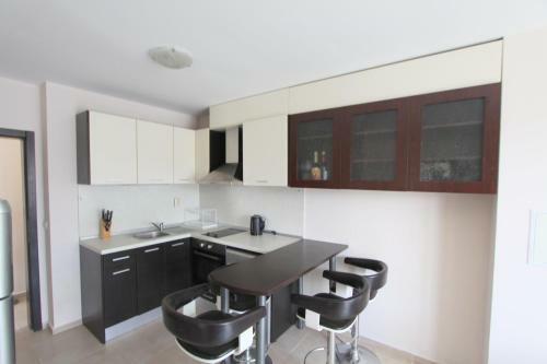 Lucky Apartments In Horizont Complex