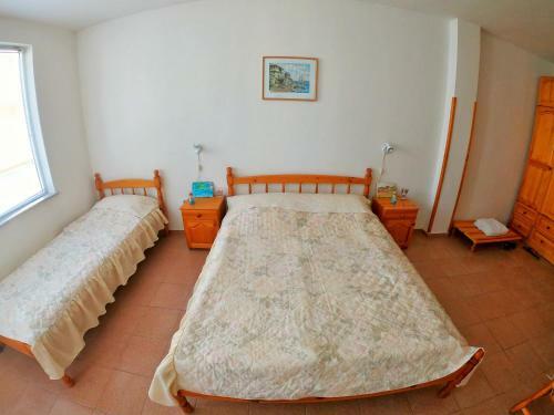 Apartment In St. Vlas With Terrace