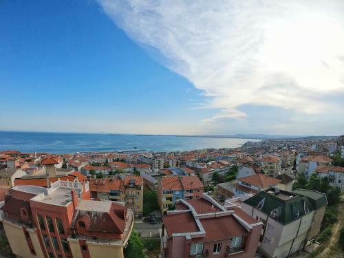 Apartment In St. Vlas With Terrace