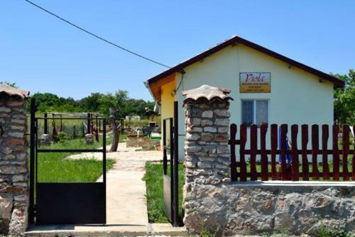 Hostal Guest House Viola
