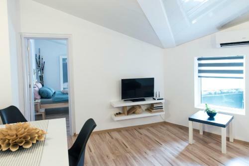 Apartamento Balabanov White