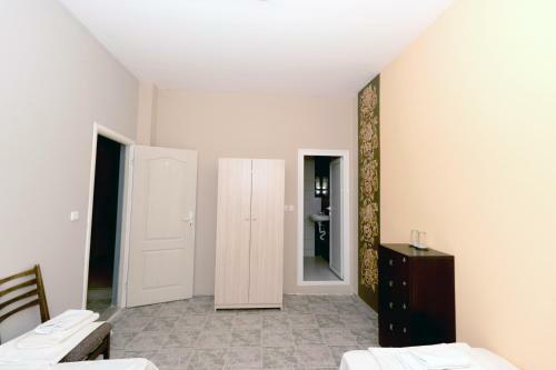 Hostal Guest Rooms Spektar