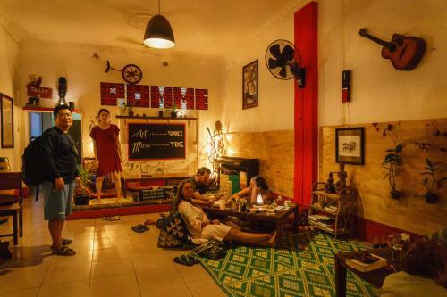 Pomme Hostel