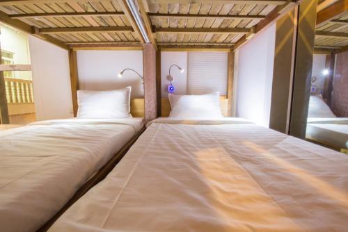 Joyohostel ??