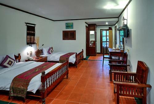 Suryavara Residence Hotel