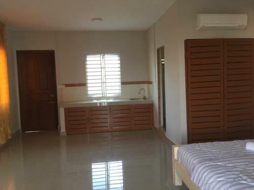 Hostal Baray Siem Reap House