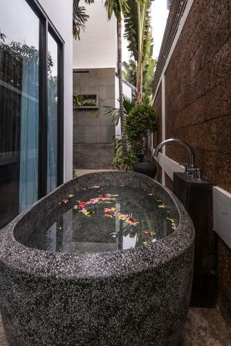King Rock Residence Hotel