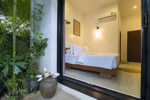 Enkosa 3-bedroom Modern Villa