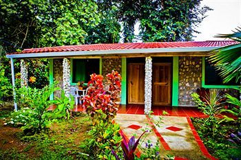 Hotel Atlantida Lodge