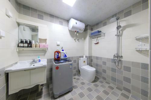 Baoding Lianchi�baoding Railway Station� Locals Apartment 00171670