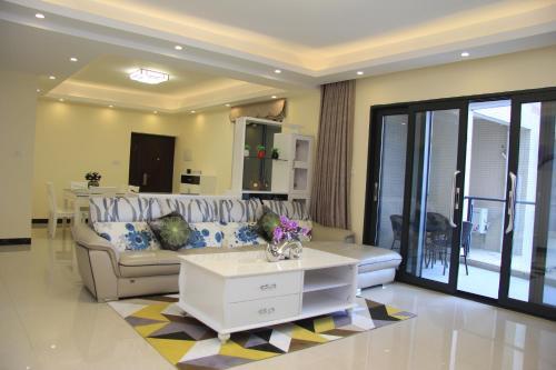 Yu Mansion Sea View Holiday Apartment