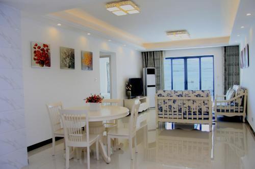 Yu Mansion Sea View Holiday Apartment