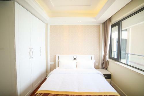 Yu Mansion Sea View Holiday Apartment
