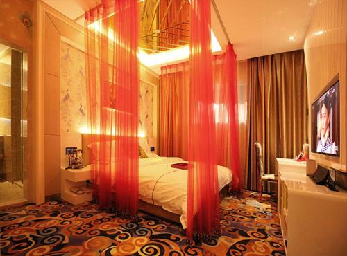 Crystal Theme Hotel