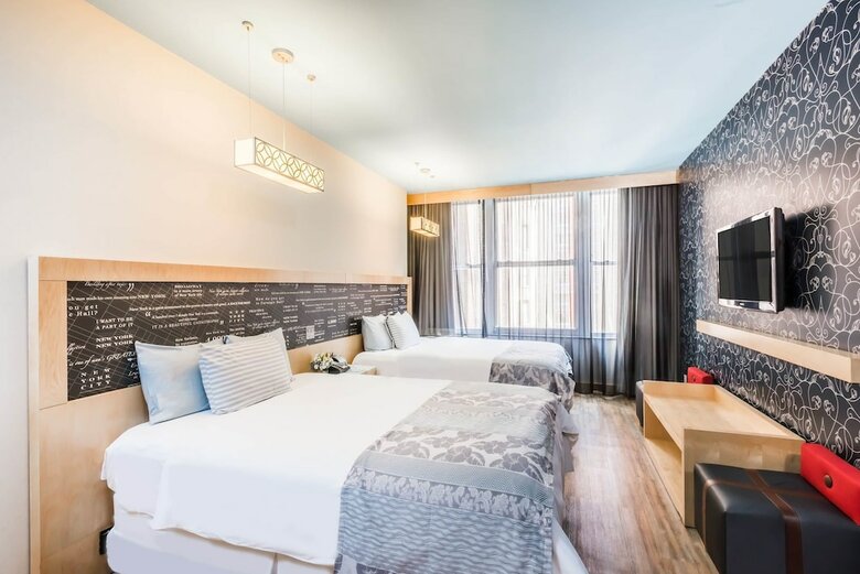 Hotel TRYP Times Square South