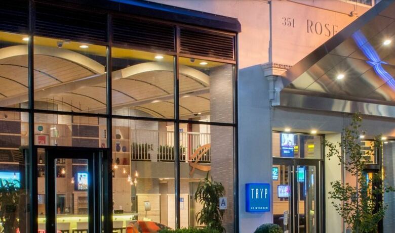 Hotel TRYP Times Square South