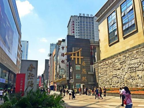 Pathfinder Chengdu Chasing Dream Hostel Chunxi Road Branch
