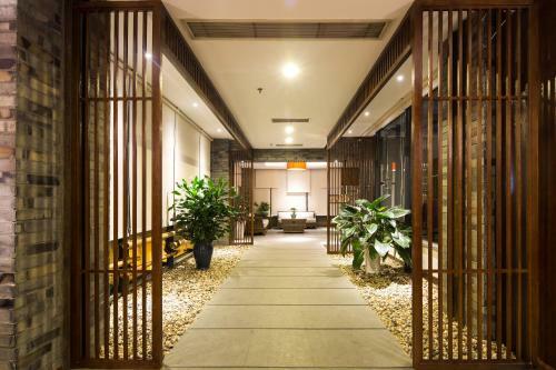 Chengdu Dielai Huaban Hotel