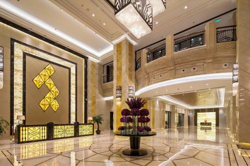 Zhixin Holiday Hotel