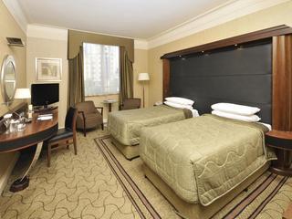 Hotel The Queens