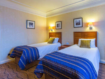 Hotel The Queens