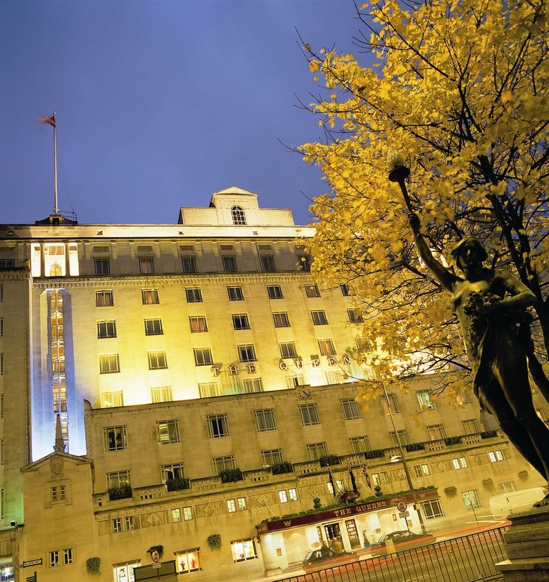 Hotel The Queens