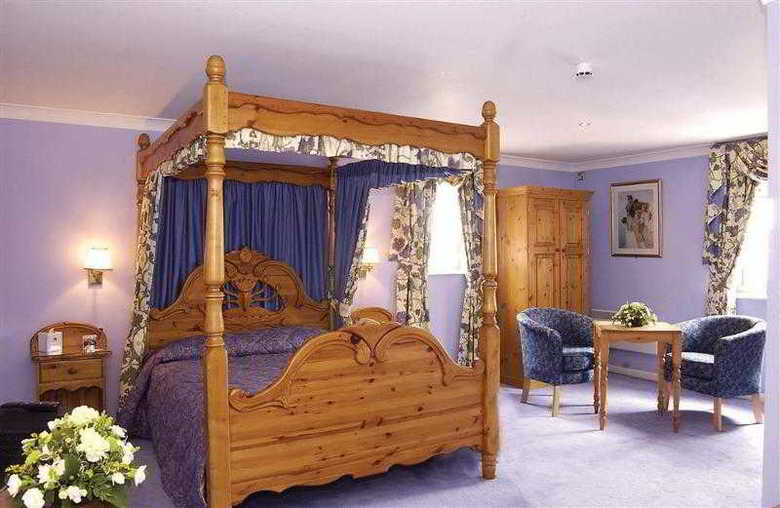 Bentley Hotel & Leisure Club