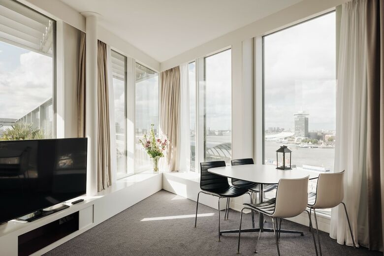 Hotel Double Tree By Hilton Amsterdam Centraal Station