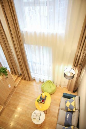 Zhenai Yijia Aparthotel