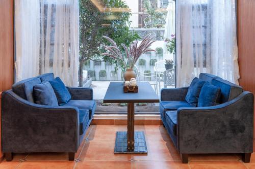 Dali Cangzhu Xiaoyuan Guesthouse