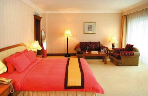 Dalian Zhongshan Hotel